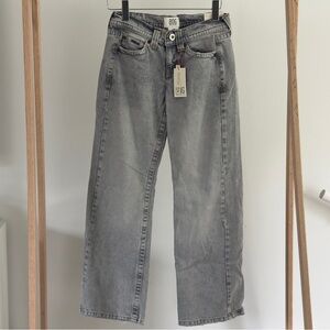 NWT Urban Outfitters BDG Kayla Low-Rise Jean